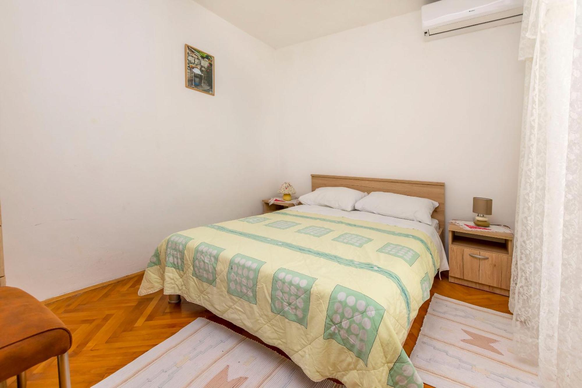 Apartment Jelena Primosten Exterior photo